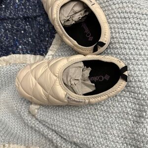 Columbia Beige Quilted Slip-On House Slippers